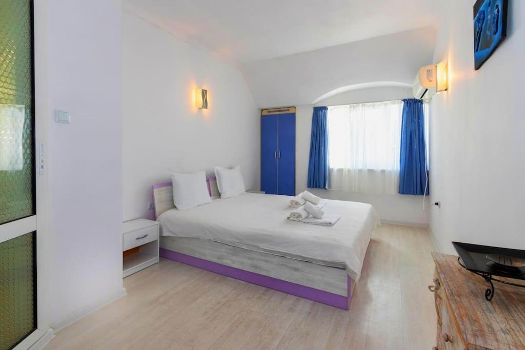 Sunny 2-Bedroom Maisonette Varna & Parking Buitenkant foto